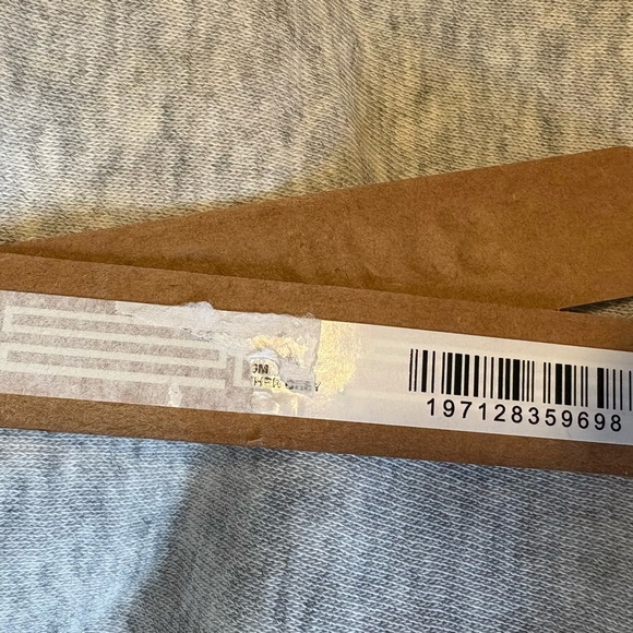 SKIMS men’s Kim Kardashian lounge fleece hoodie XL  new with tags - Picture 4 of 4